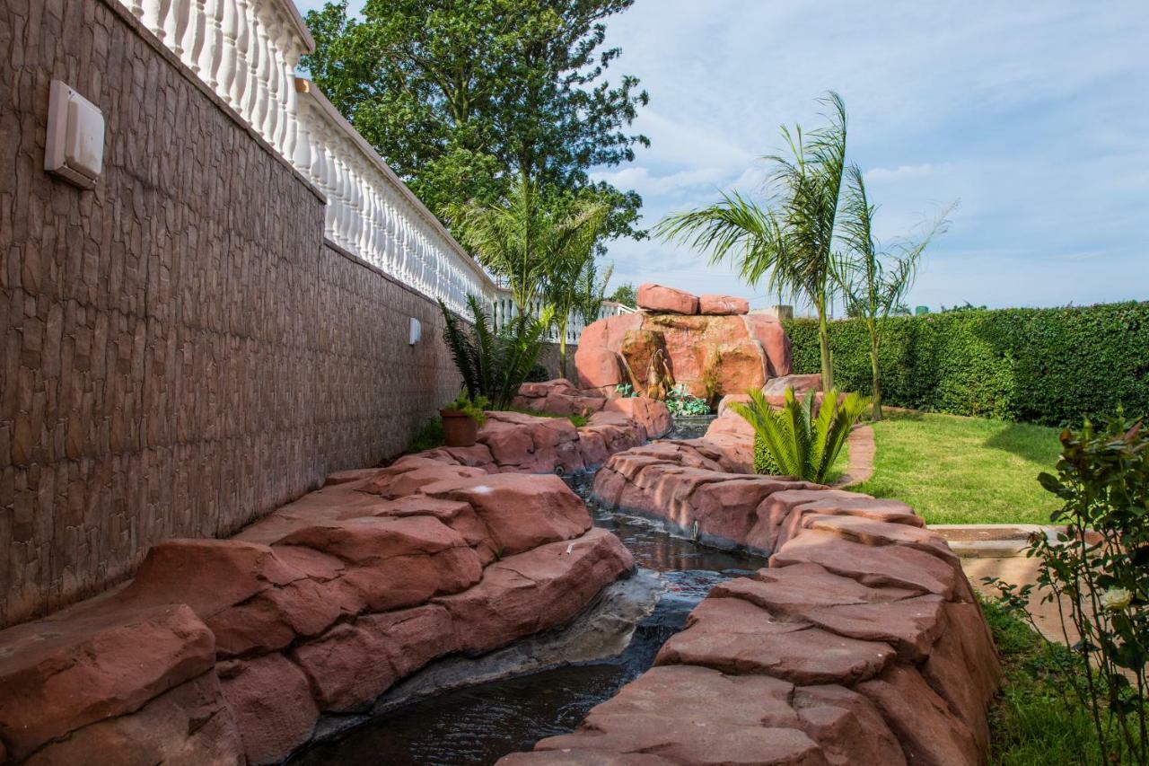 Ekupholeni Garden Villas Manzini Exterior photo